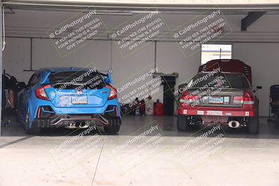 media/Oct-19-2025-Speed Ventures (Sun) [[a6e7fe67be]]/Around the Pits/